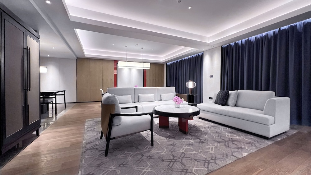Empark Grand 38/61