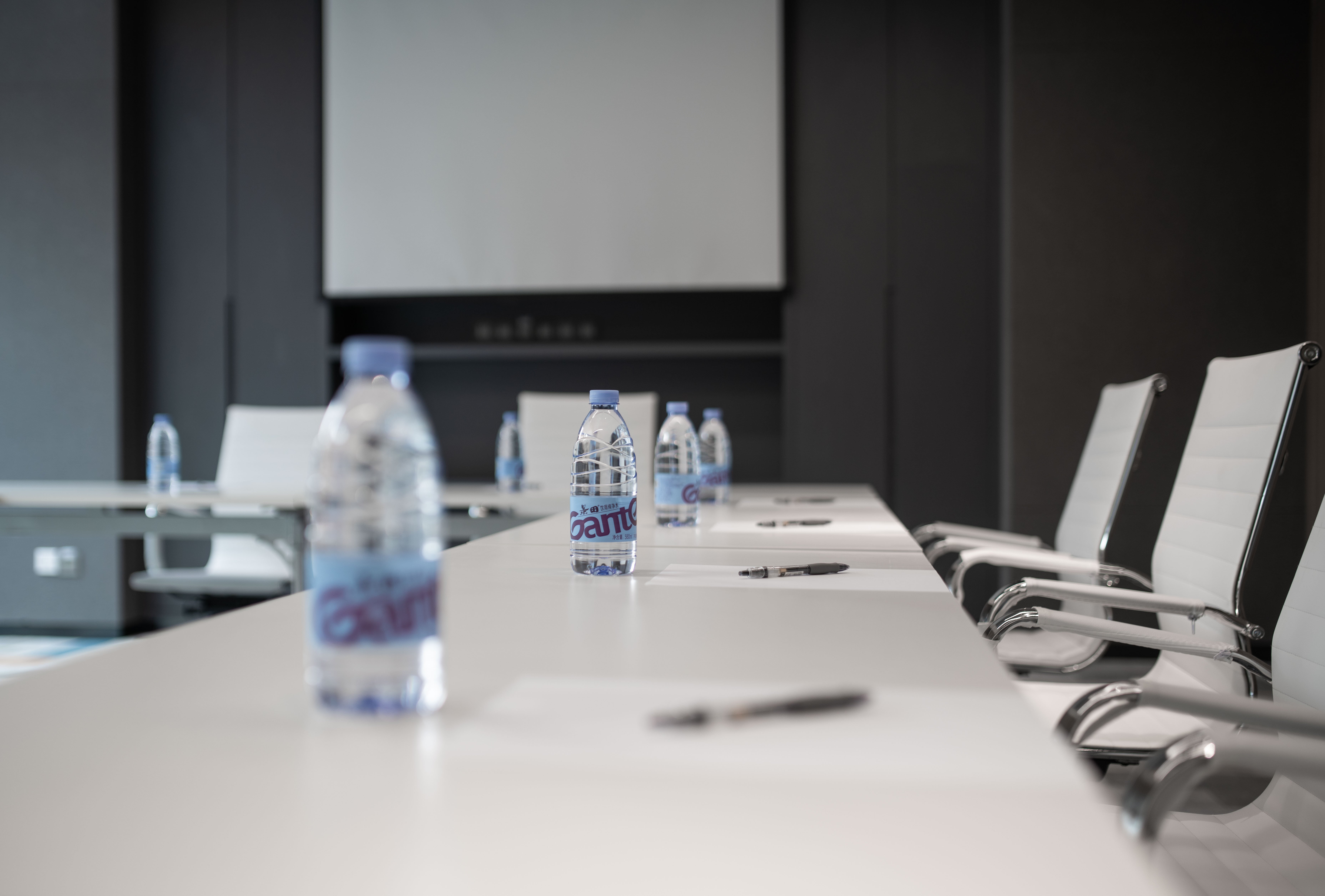 Holiday Inn Express Zhuhai Gongbei 56/63