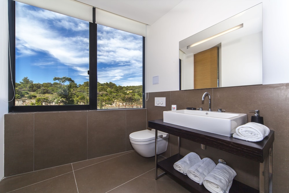 Golden Rays Luxury Apartments 49/50