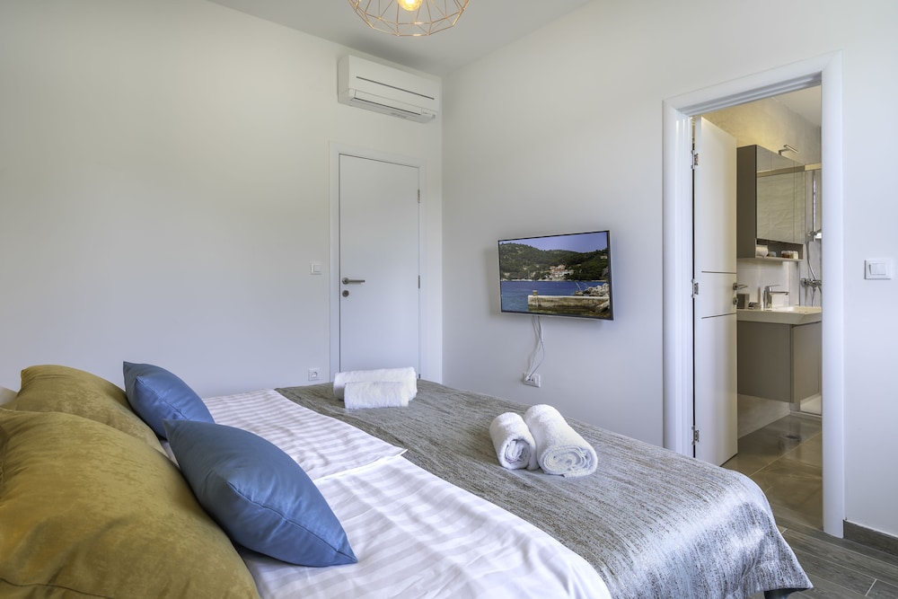 Boutique Pine Tree apartments 6/50
