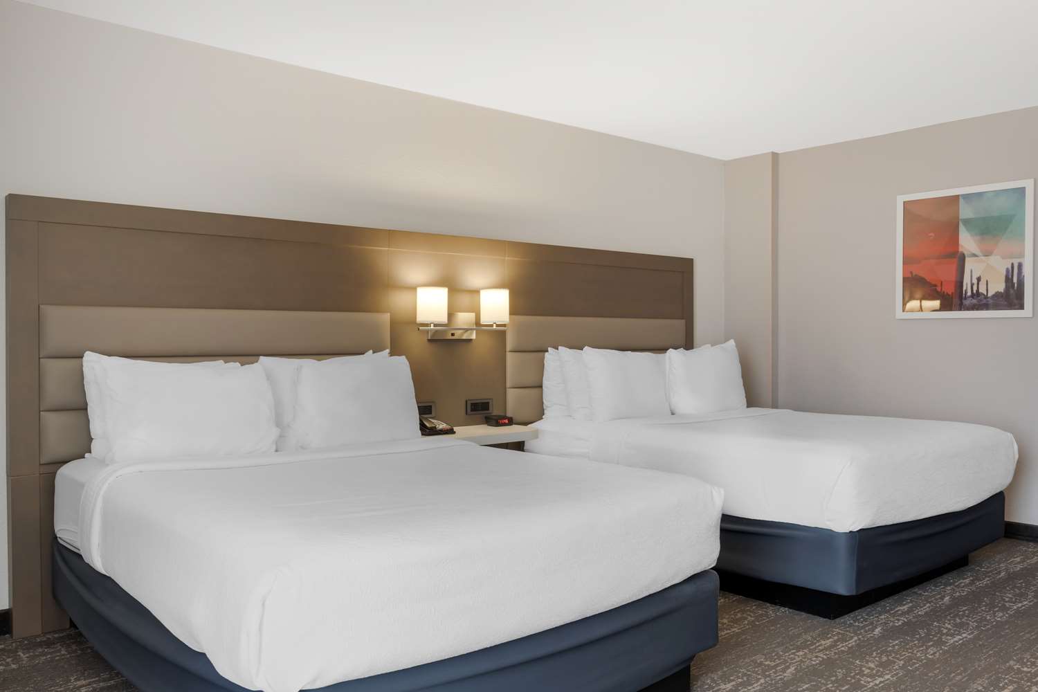 Suite, 2 Queen Beds, Sofa