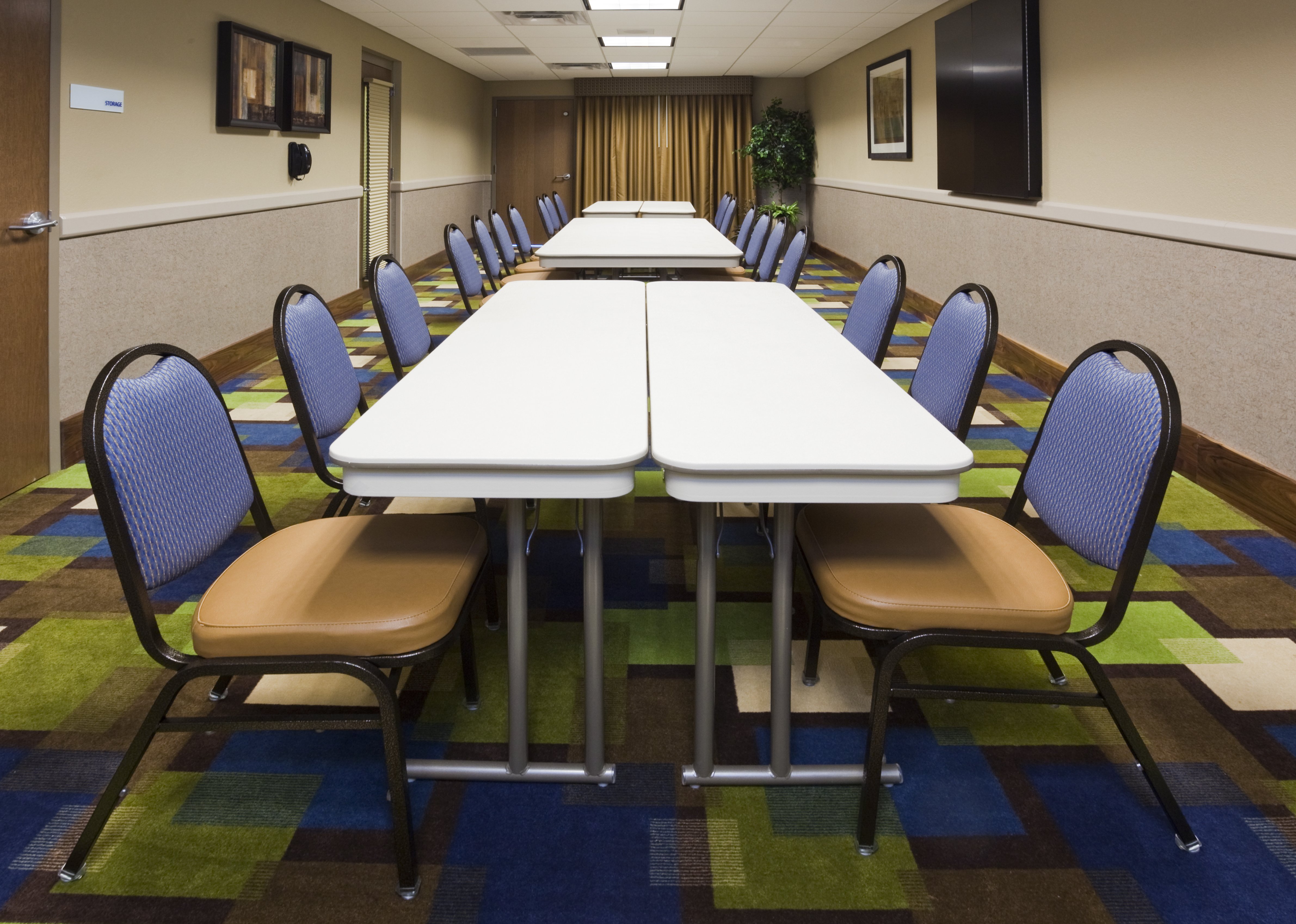 Holiday Inn Express Hotel And Suites Mankato East 68/76