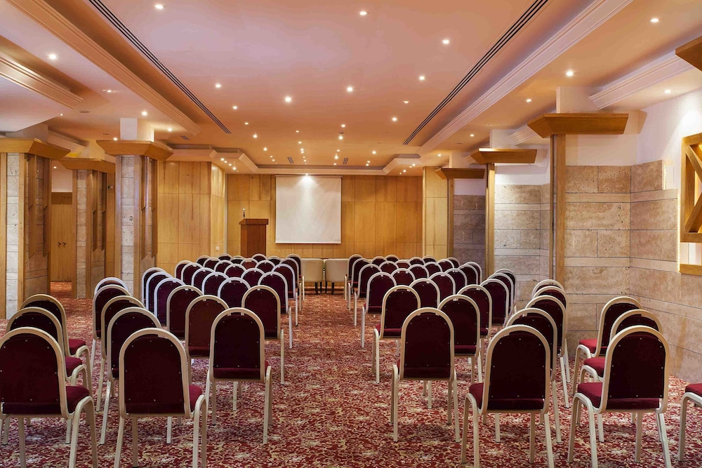 Polat Thermal Hotel 52/66