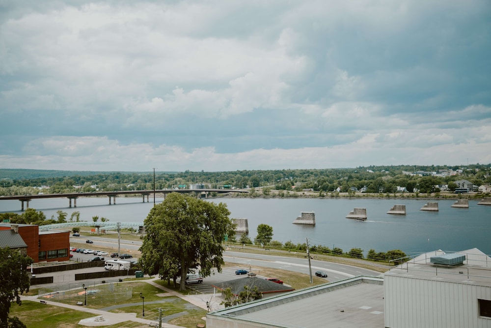 Hilton Garden Inn Fredericton New Brunswick Canada 56/60
