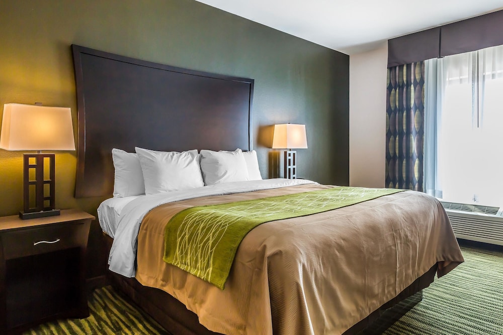 Comfort Inn & Suites Moore - Oklahoma City 11/48