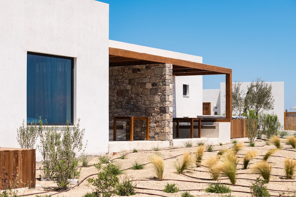 KOIA All Suite Wellbeing Resort 5/73