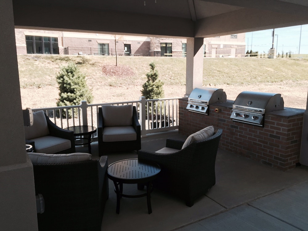 Candlewood Suites Youngstown West - Austintown, an IHG Hotel 33/56