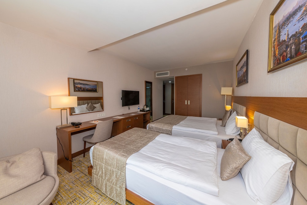 Land Park Hotel Avcilar 14/47