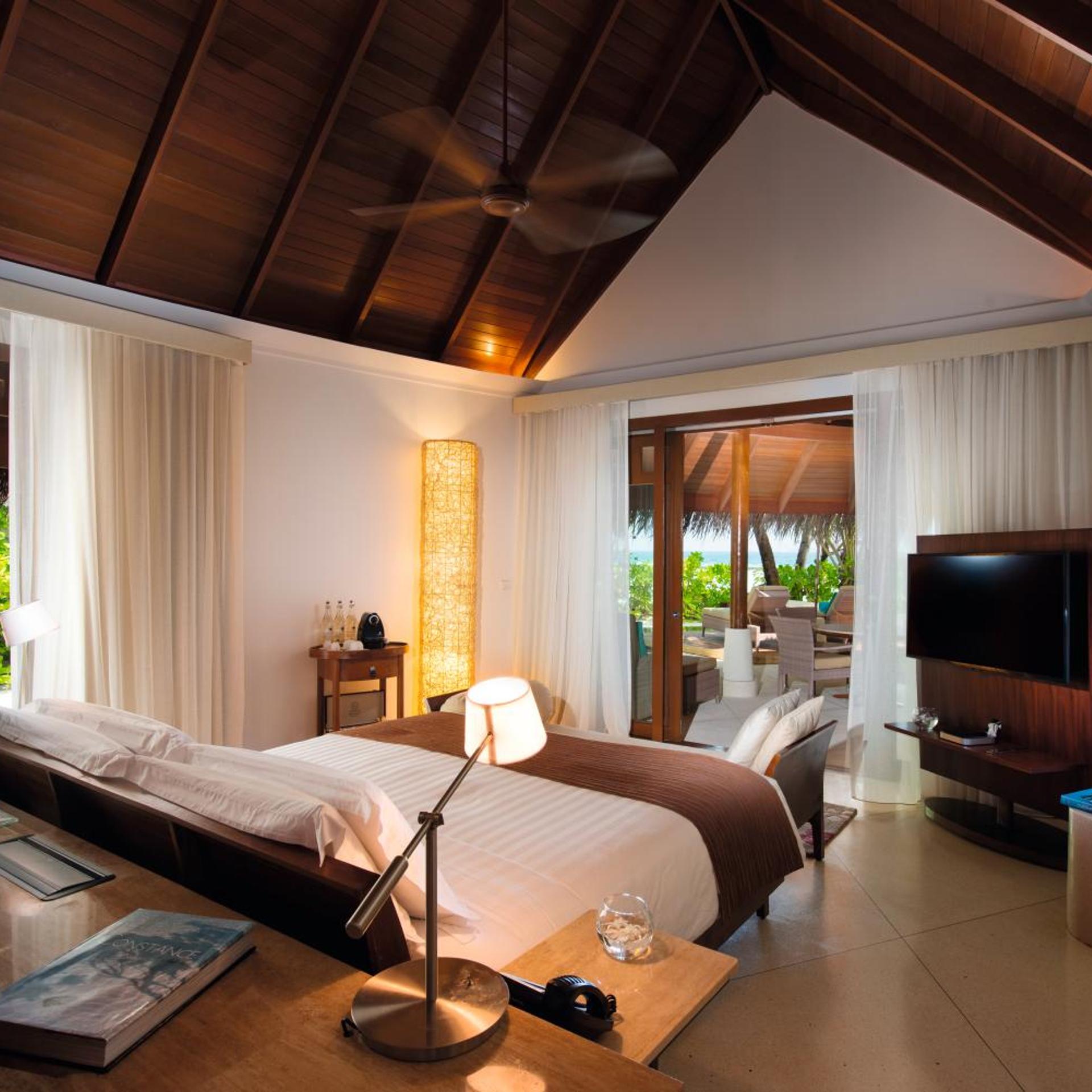 Beach Villa, Private Pool، Constance Halaveli Maldives 3/3