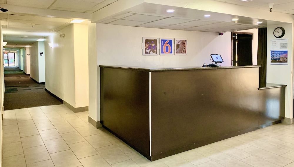 Motel6 Lewisville, TX - Medical City 6/64