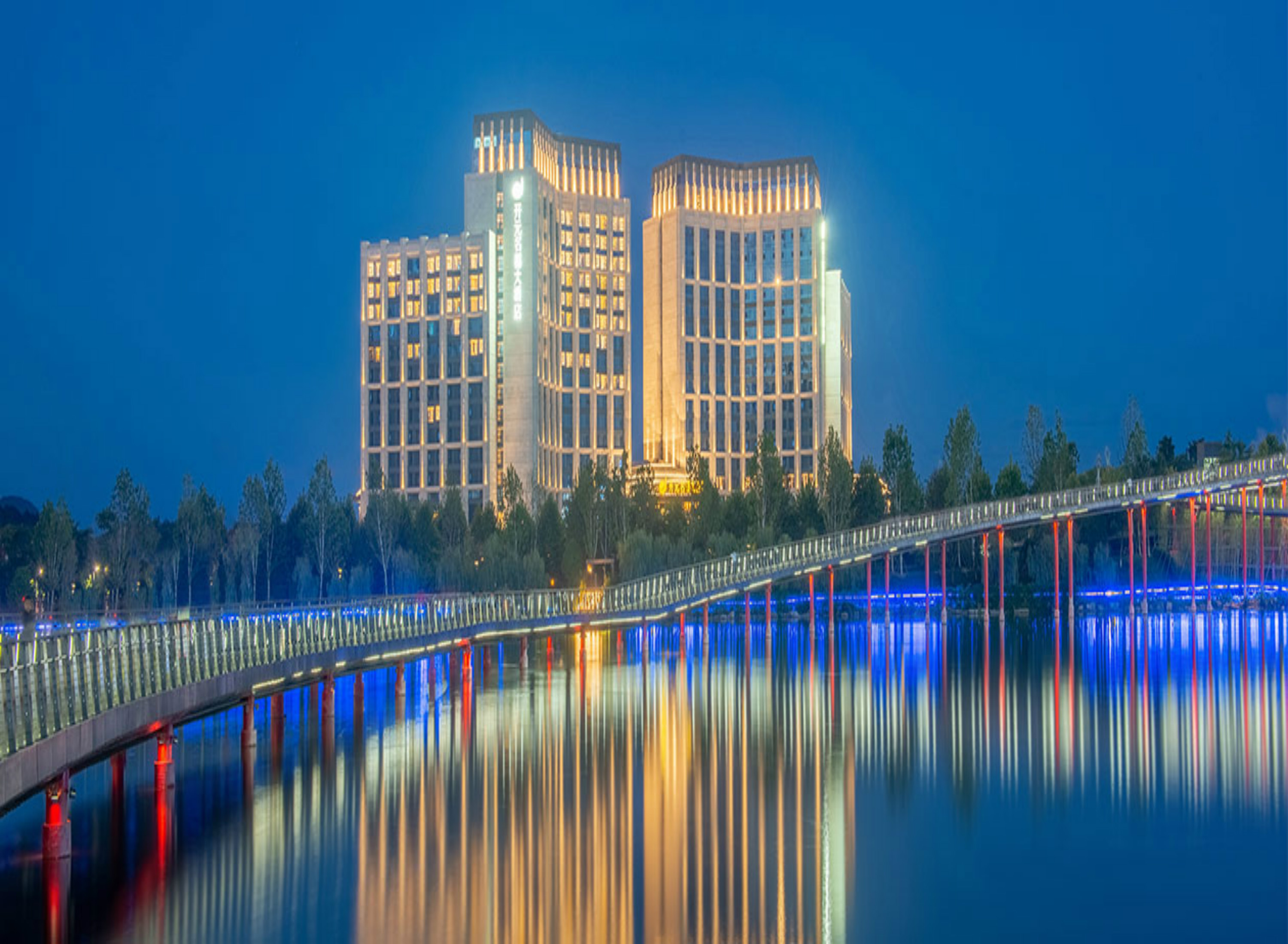 Grand New Century Hotel Zunyi 2/30