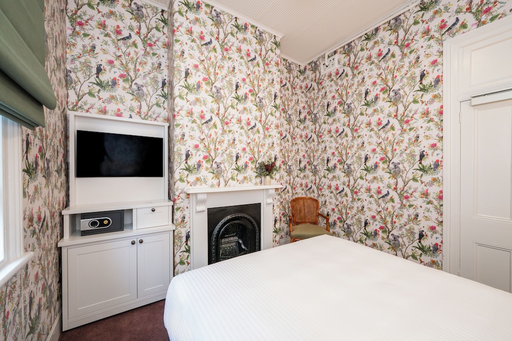 ECONOMY, DOUBLE BED
