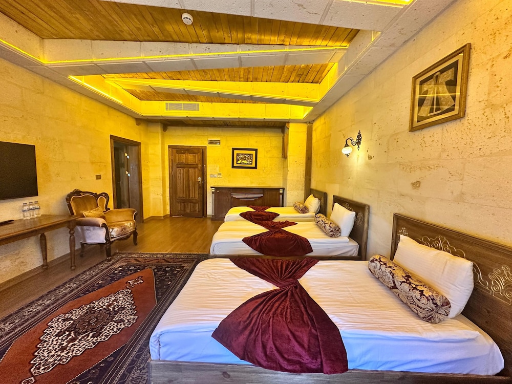 Suite, King Bed