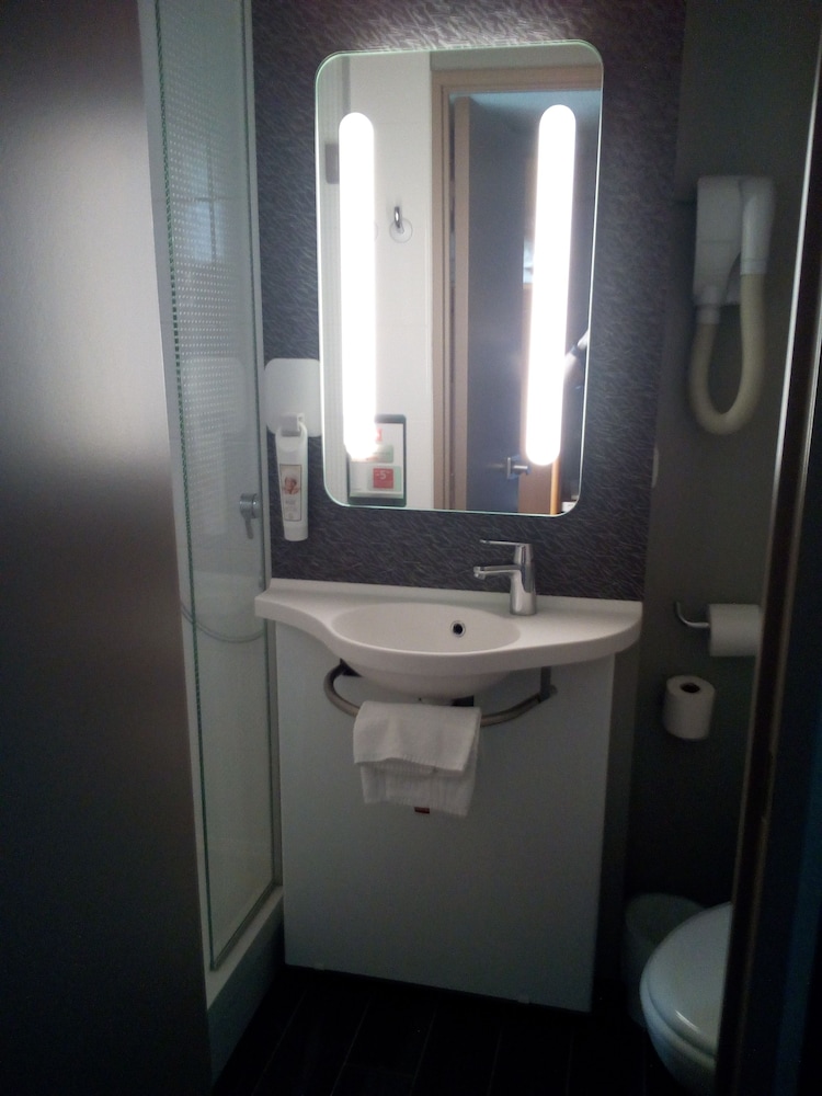 ibis Carcassonne Centre La Cite 37/37
