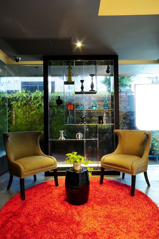 Hotel Citrus Sukhumvit 13 by Compass Hospitality 40/70