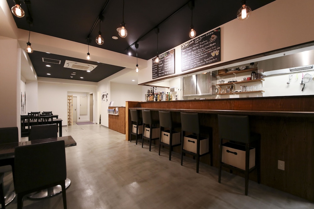 Roots Hostel 43/59