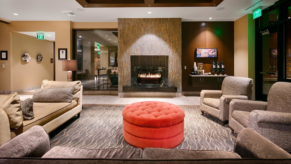 Best Western Premier Boulder Falls Inn 40/66