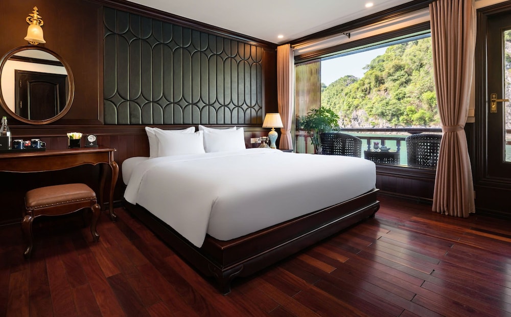 Rosa Cruise Halong 9/50