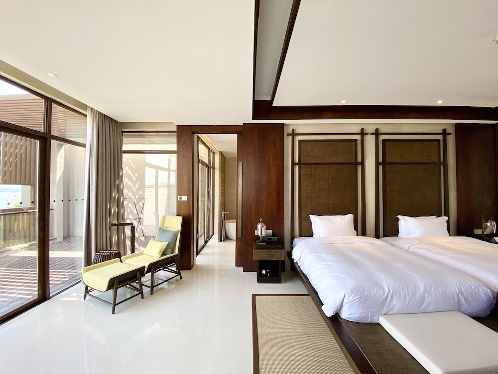 Lushan West Sea Resort 5/28