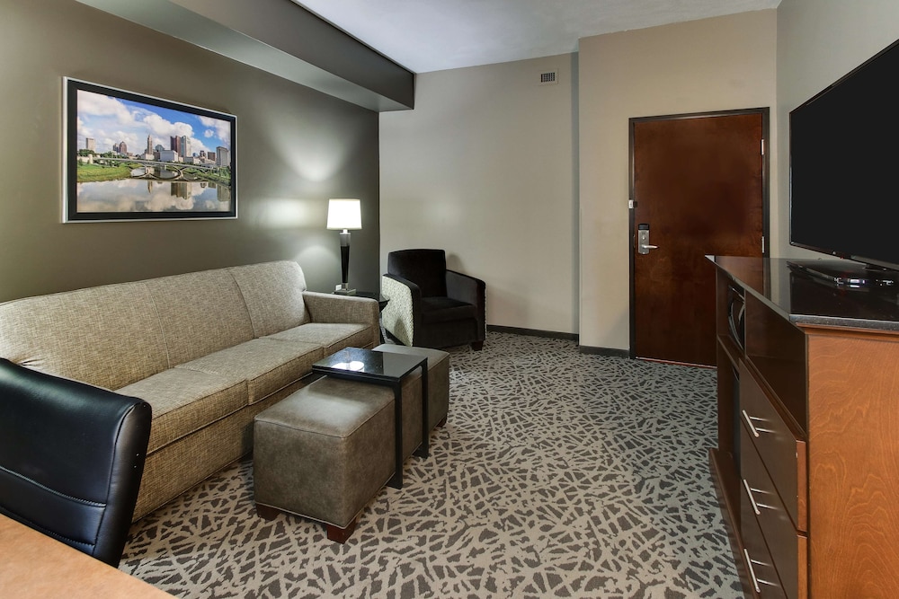 Drury Inn & Suites Cleveland Beachwood 28/50