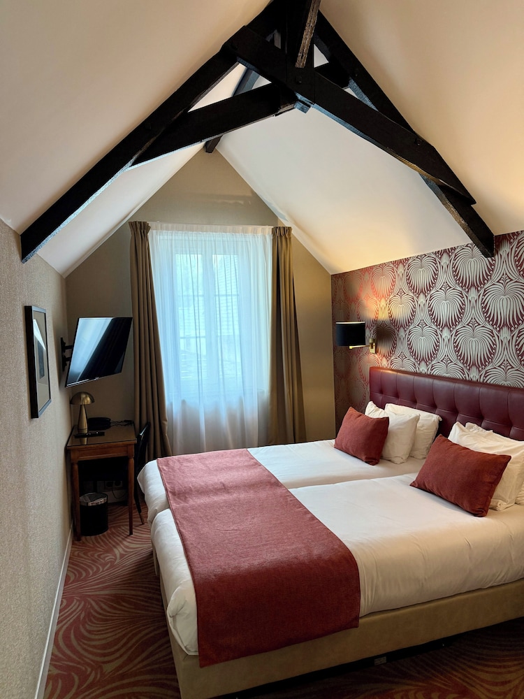 Churchill Hotel Bayeux 12/50
