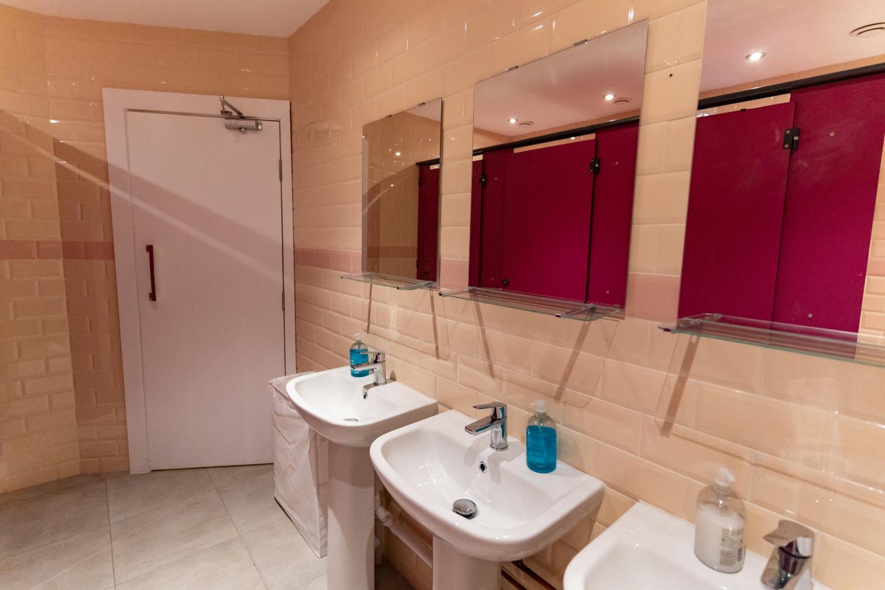 Hostelle - women only hostel London 24/26