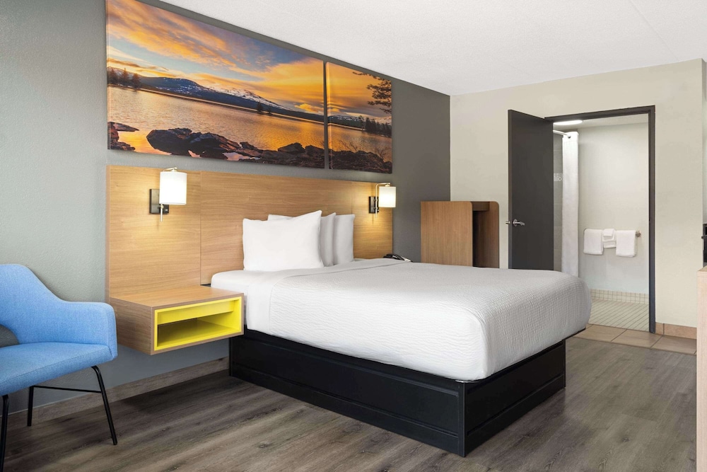 Days Inn by Wyndham Columbus/Worthington 22/43