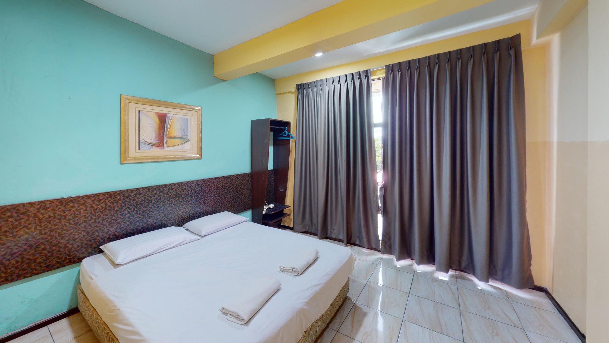 Aristo Hotel At Putatan 8/56