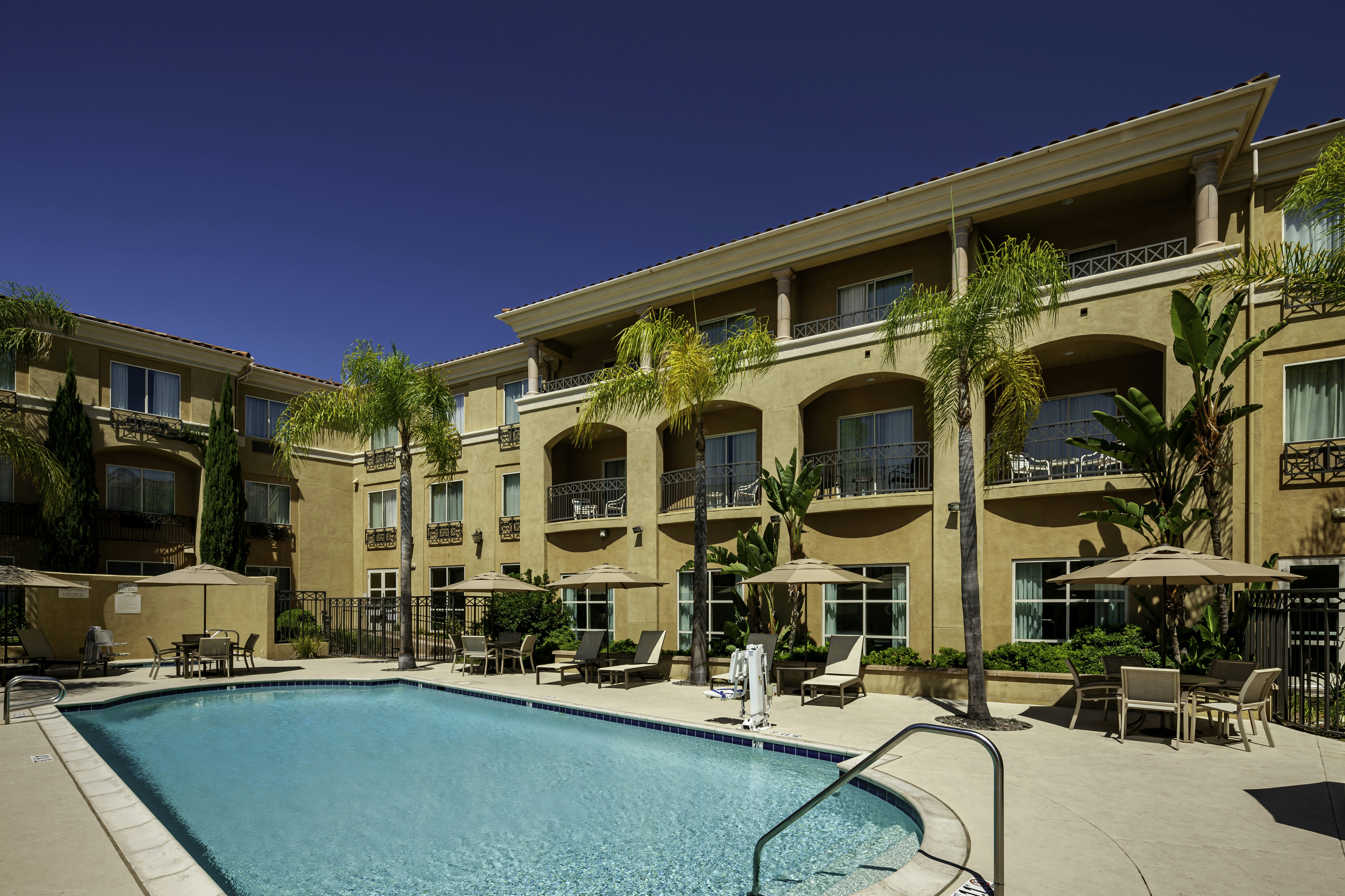 Hilton Garden Inn San Diego/Rancho Bernardo 77/78