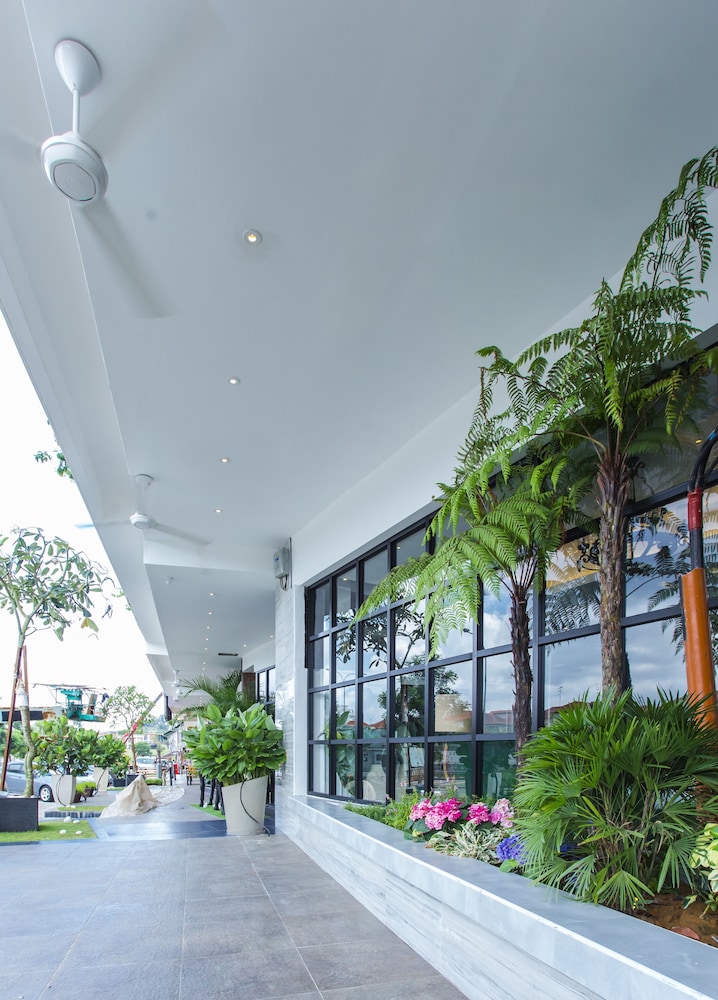 Midori Concept Hotel 3/50