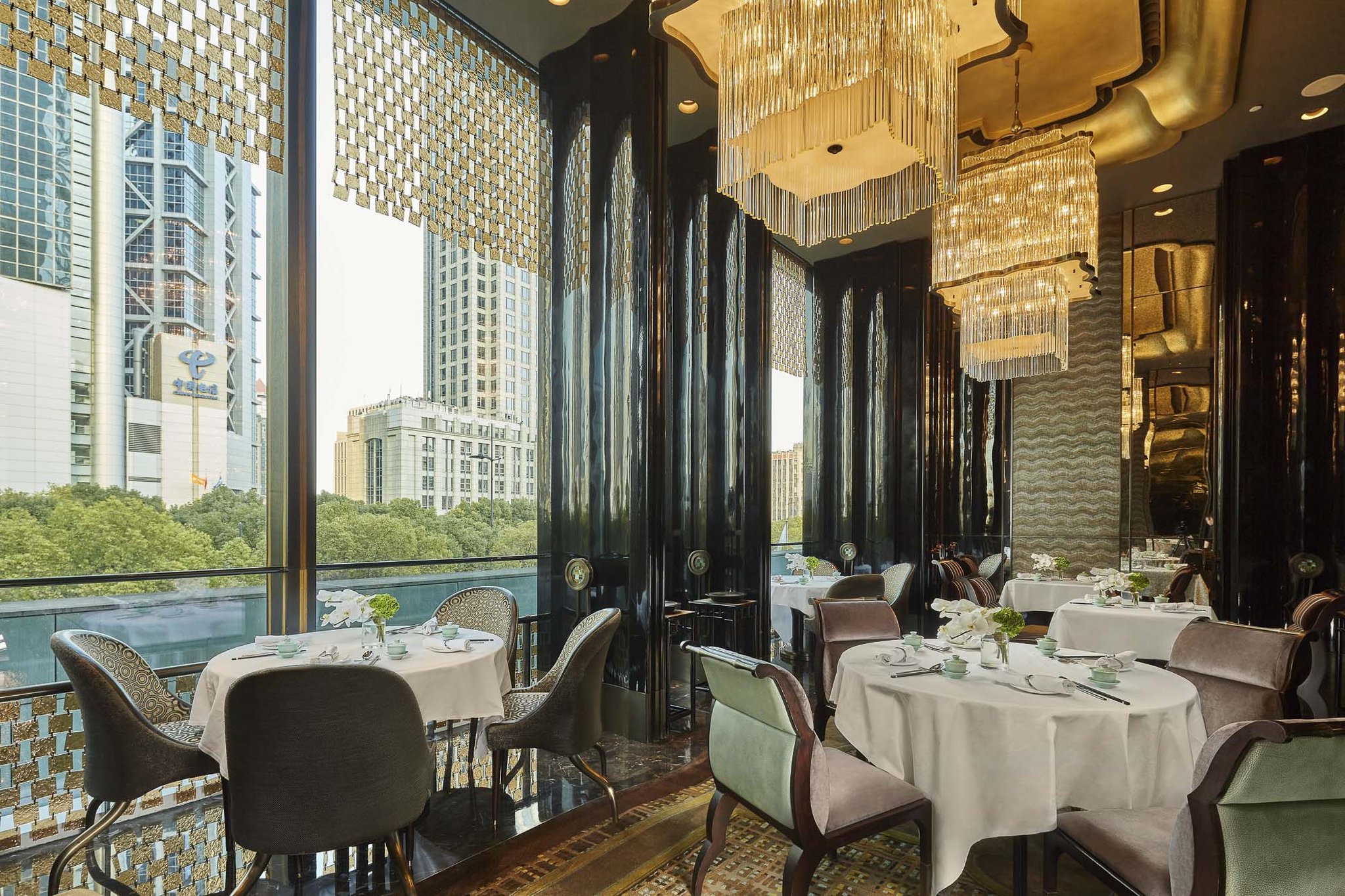 Regent Pudong Shanghai 54/84