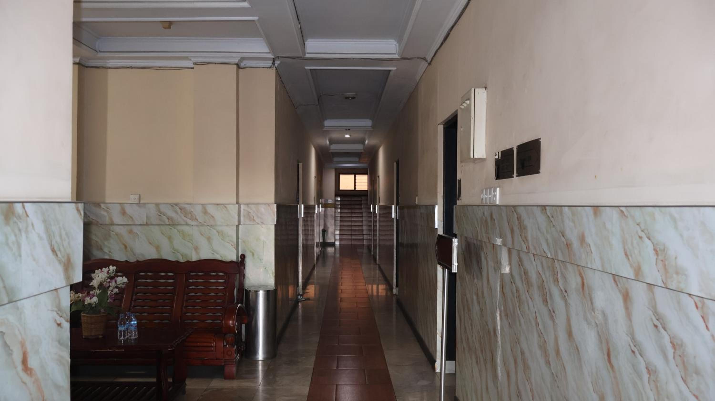 Nikita Hotel 30/49