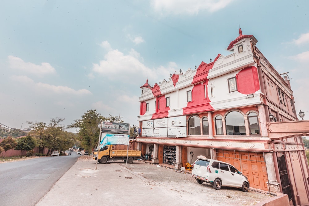 Fallinda Hotel 30/32