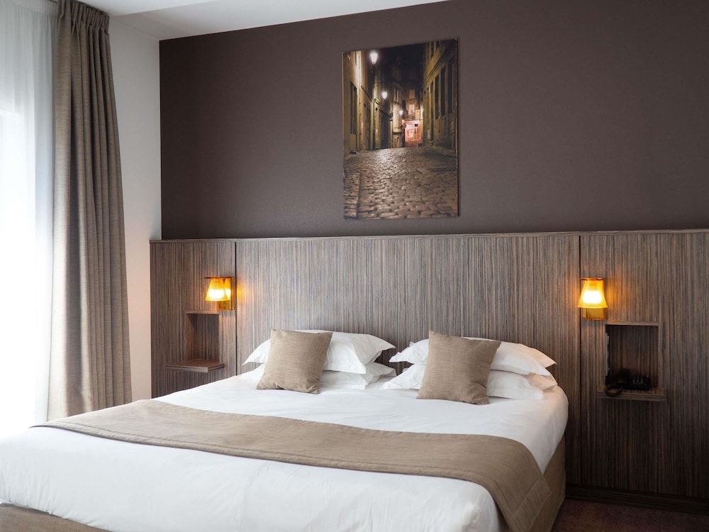 Mercure Saint Malo Balmoral 23/77