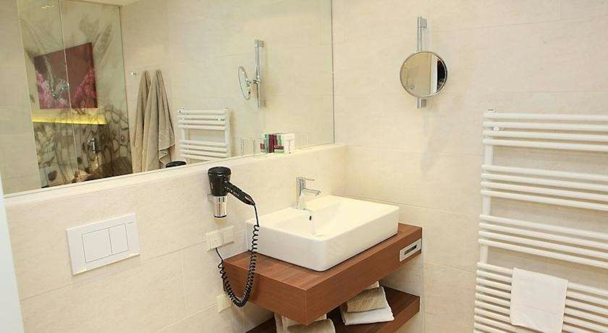Thermenhotel Karawankenhof 40/41