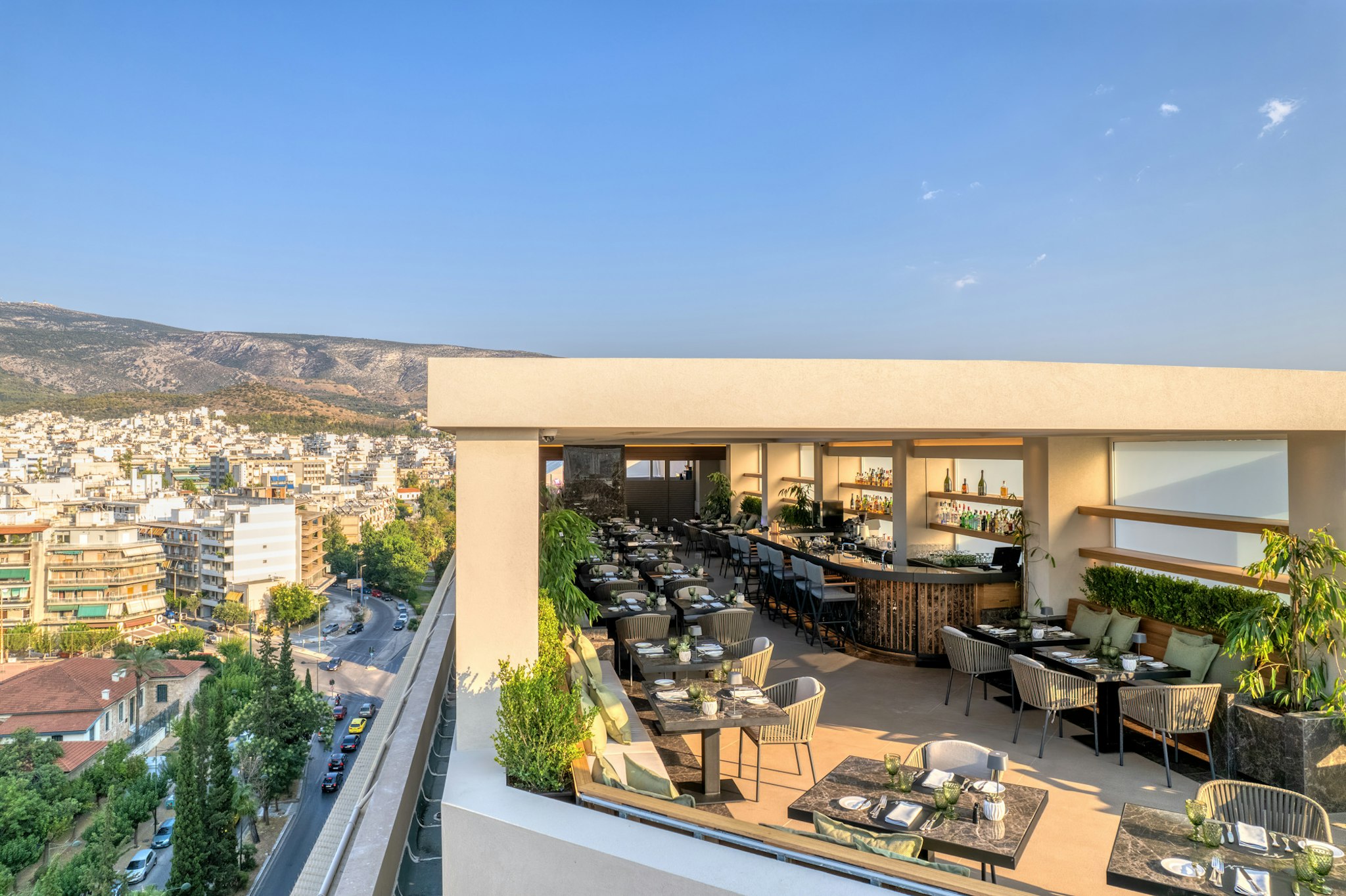 Divani Caravel Hotel 4/87