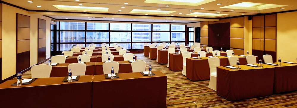 Radisson Collection Hyland Shanghai 63/78