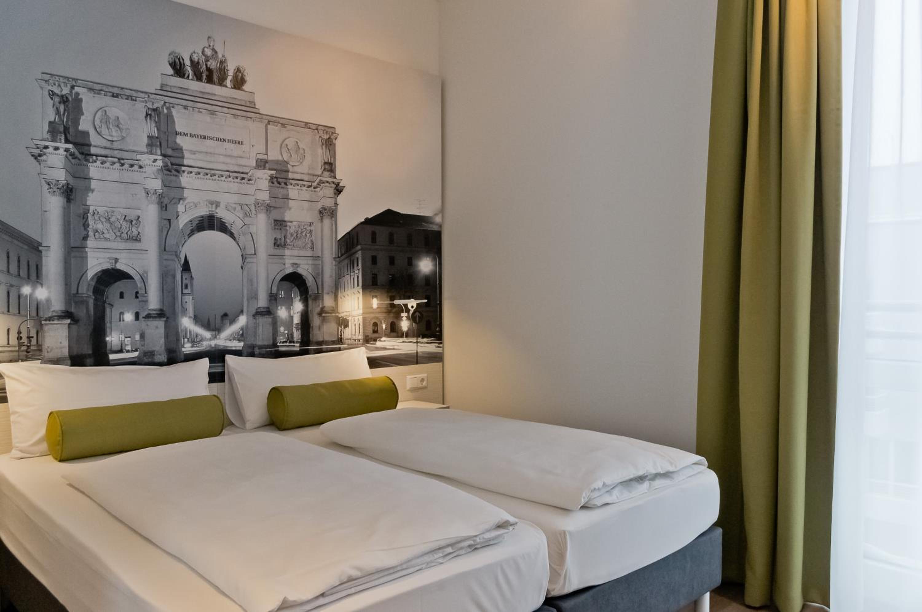 Adjoining, Standard, Double Bed