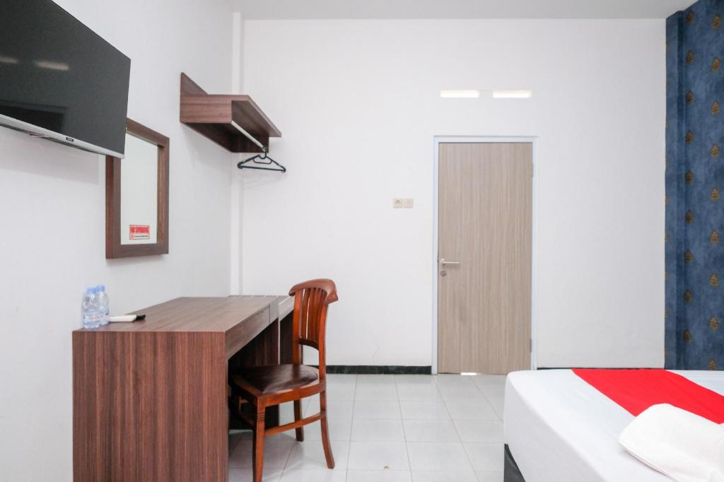 RedDoorz near Moro Mall Purwokerto 35/43