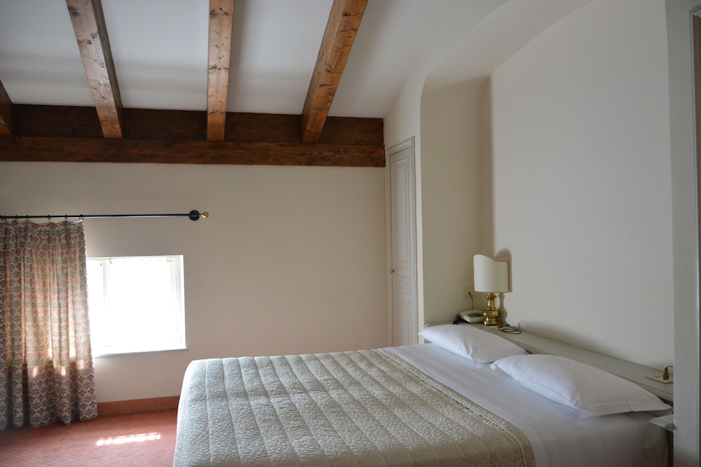 STANDARD, DOUBLE BED