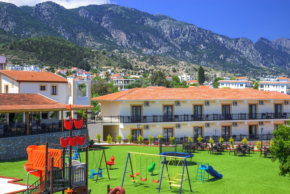 RIVERSIDE GARDEN RESORT(FORMERLY RIVERSIDE HOLIDAY VILLAGE) 24/36
