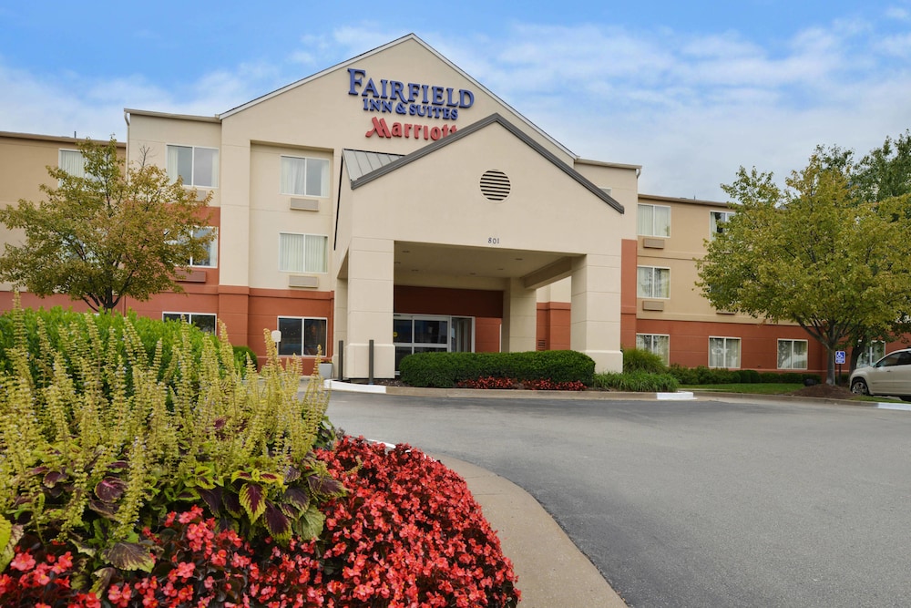 Baymont by Wyndham St. Charles 18/20