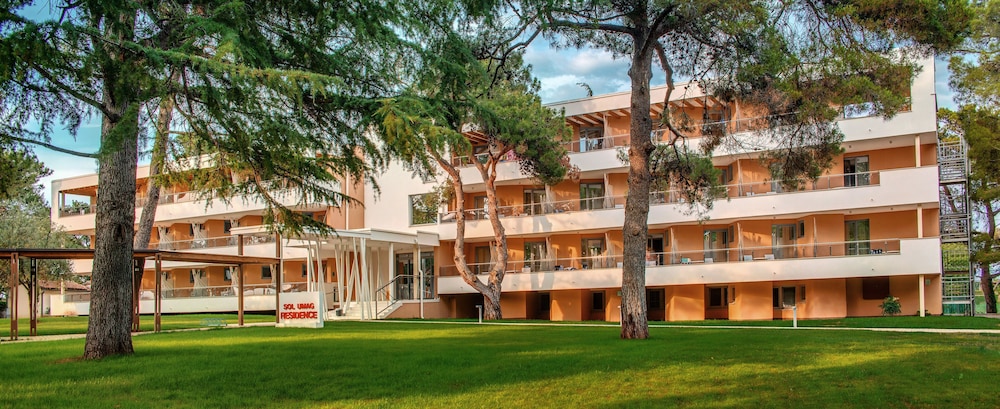 Residence Umag Plava Laguna in UMAG