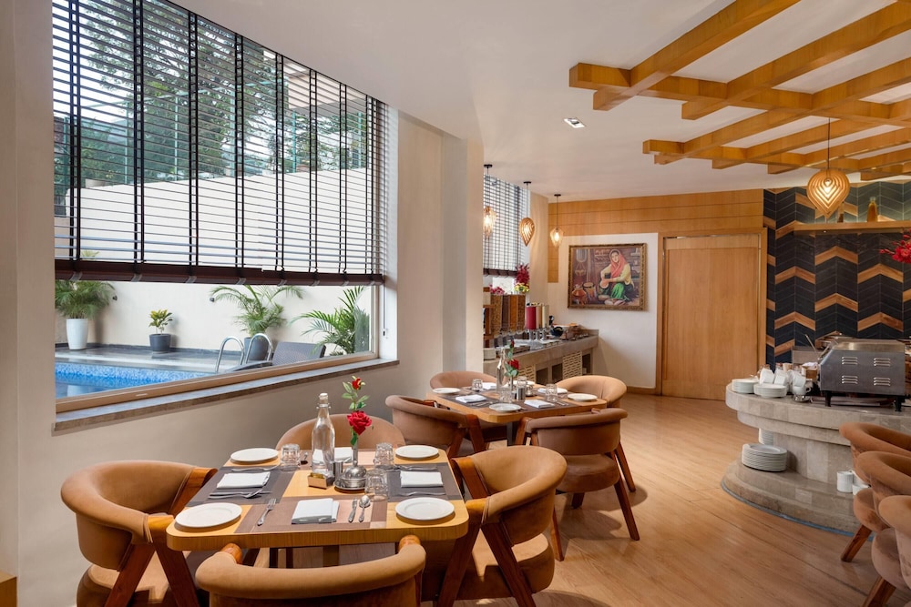 Ramada by Wyndham Katra Station Road 38/50