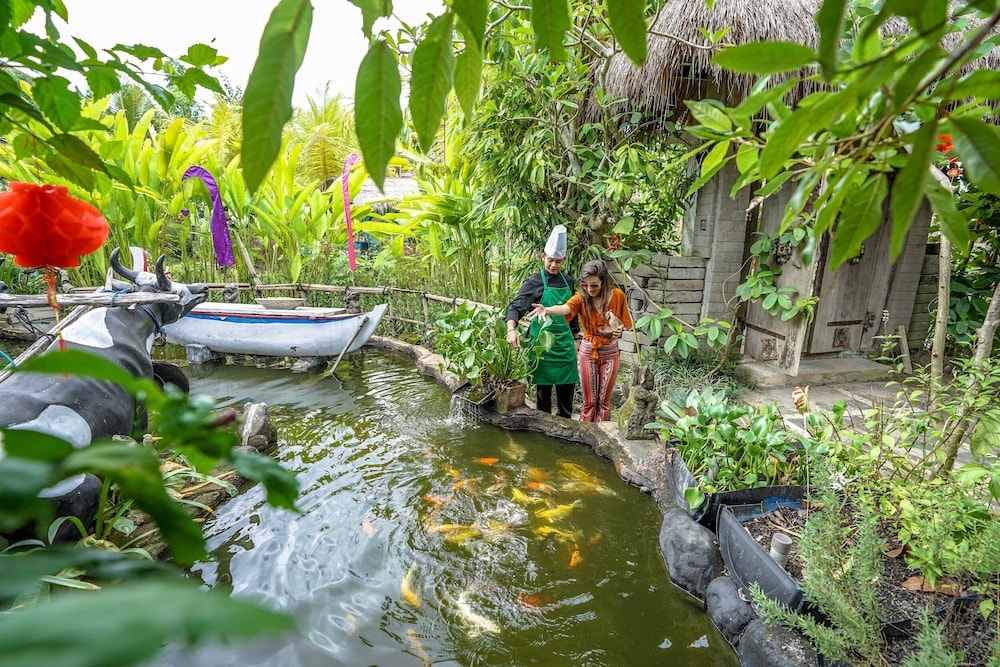 KTS Balinese Villas (ex KTS Day Spa & Retreat) 73/83