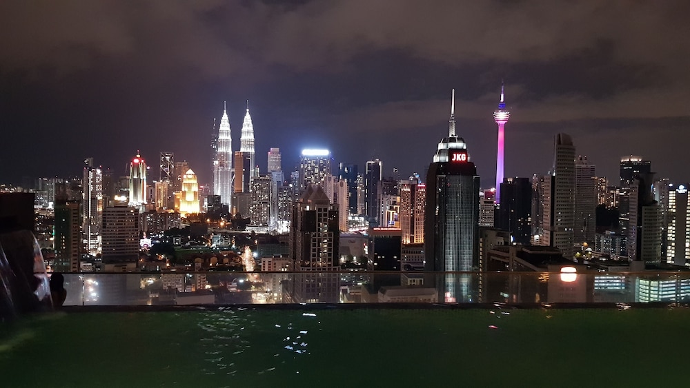 BEST KL CITY VIEW AT REGALIA RESIDENCE 37/50