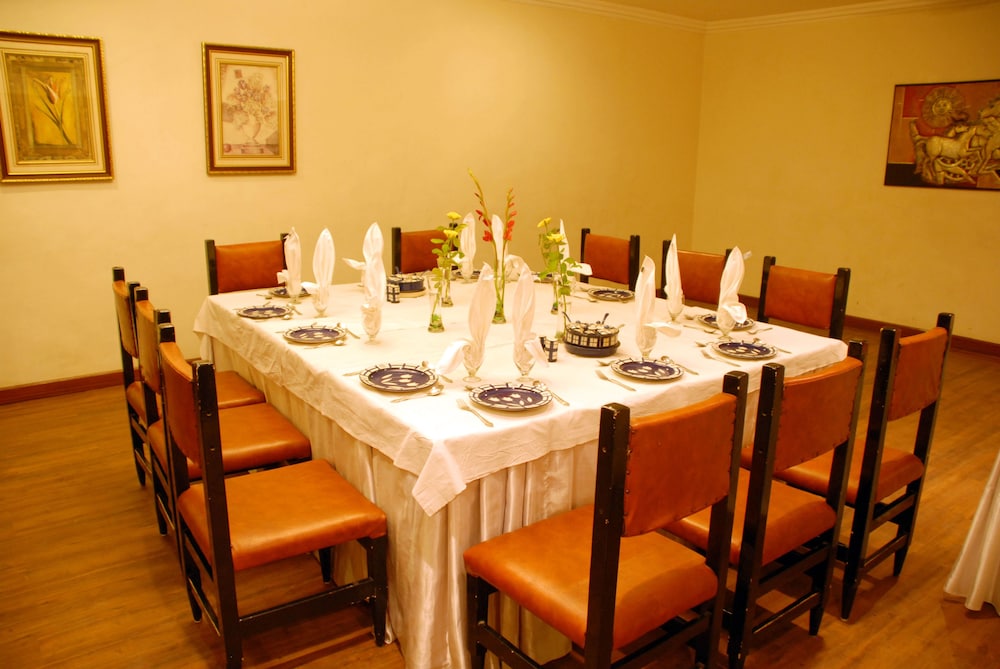 Hotel Amarpreet, Aurangabad - AM Hotel Kollection 27/50
