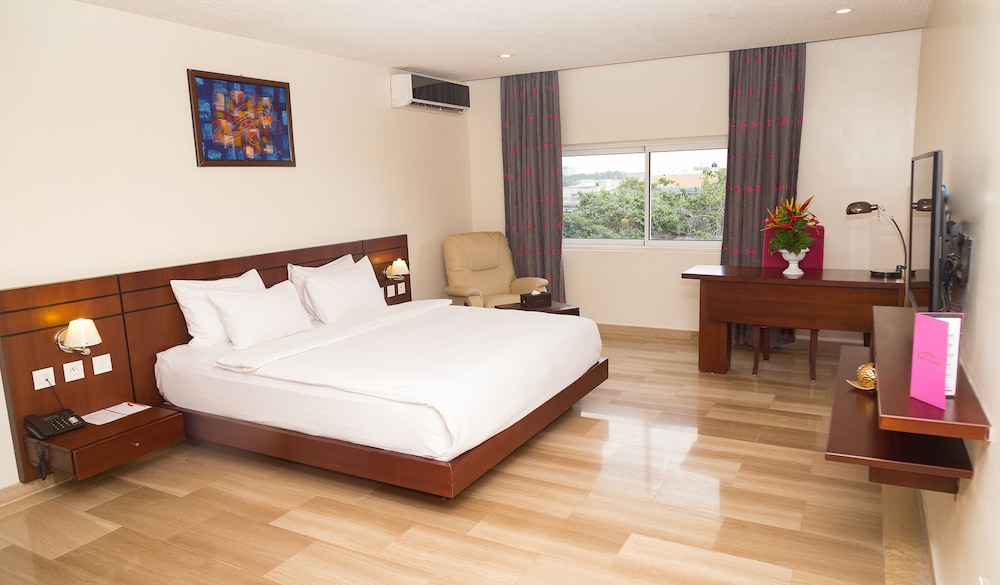 Hotel du Golfe 10/50