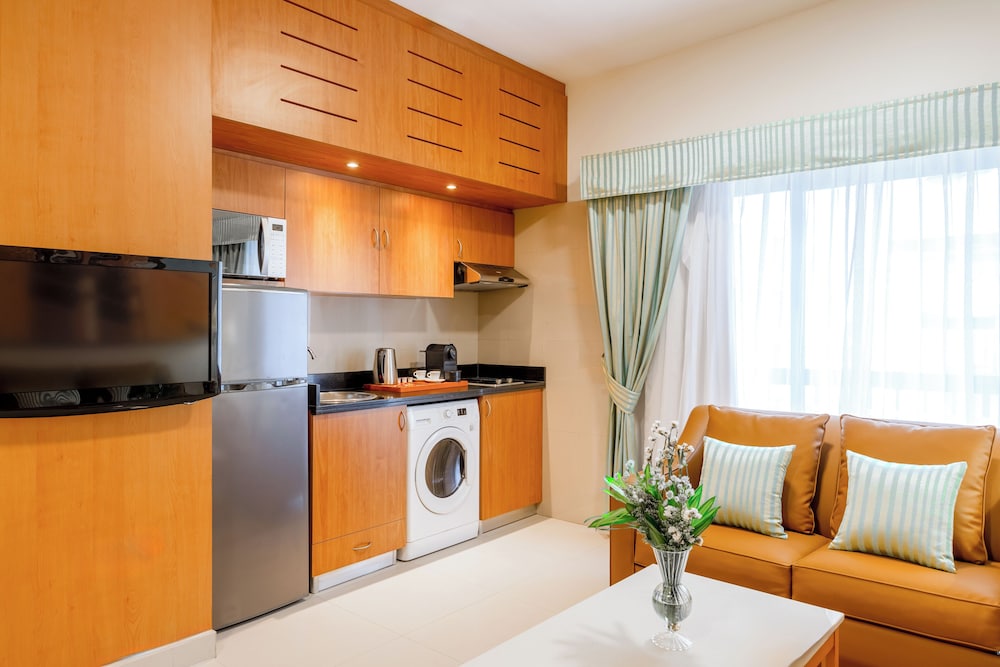 Golden Sands Hotel Apartments 5 54/62