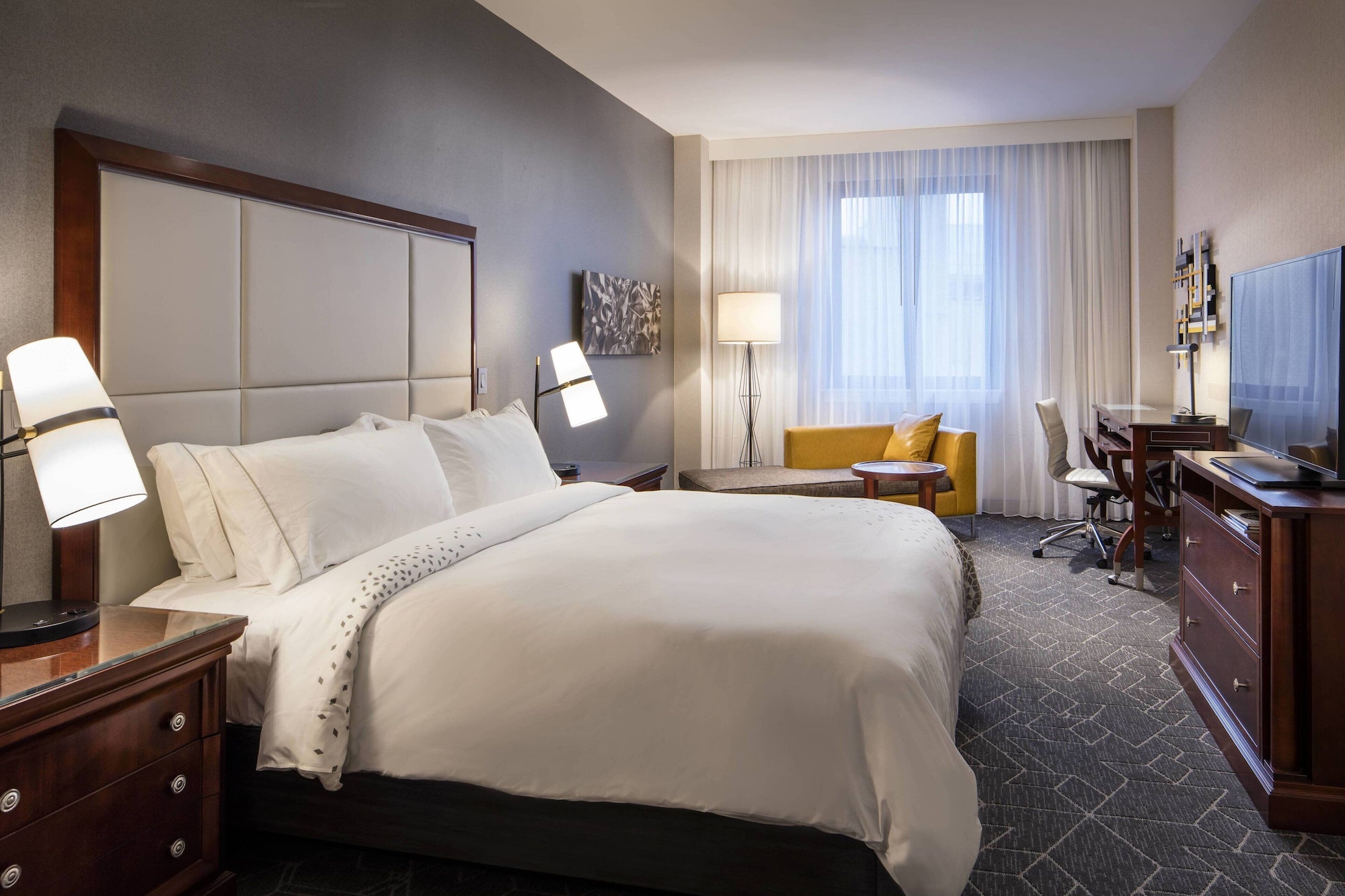 غرفة كلوب بسرير كينج، Renaissance Providence Hotel 5/10